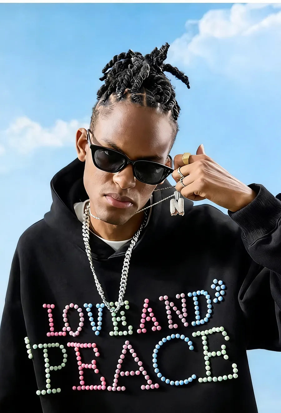 VINESU a38 - Pearl-Embellished "LOVE AND PEACE" Graphic Hoodie, Y2K Aesthetic Pullover