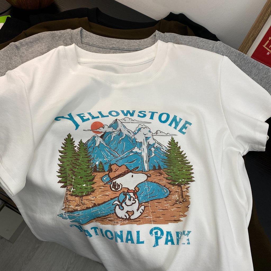 A184 - Vintage Snoopy Graphic Tee - 220g Premium Heavyweight Cotton - Retro Peanuts Aesthetic Streetwear T-Shirt