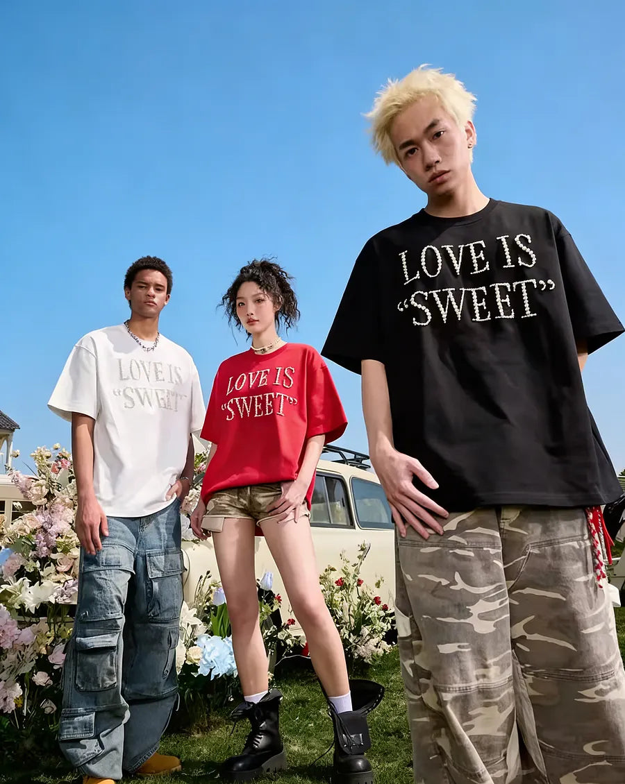 VINESU A37 - Oversized Pearl-Embellished "LOVE IS SWEET" T-Shirt, Unisex Streetwear Tee