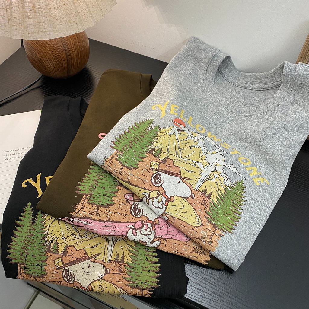 A184 - Vintage Snoopy Graphic Tee - 220g Premium Heavyweight Cotton - Retro Peanuts Aesthetic Streetwear T-Shirt