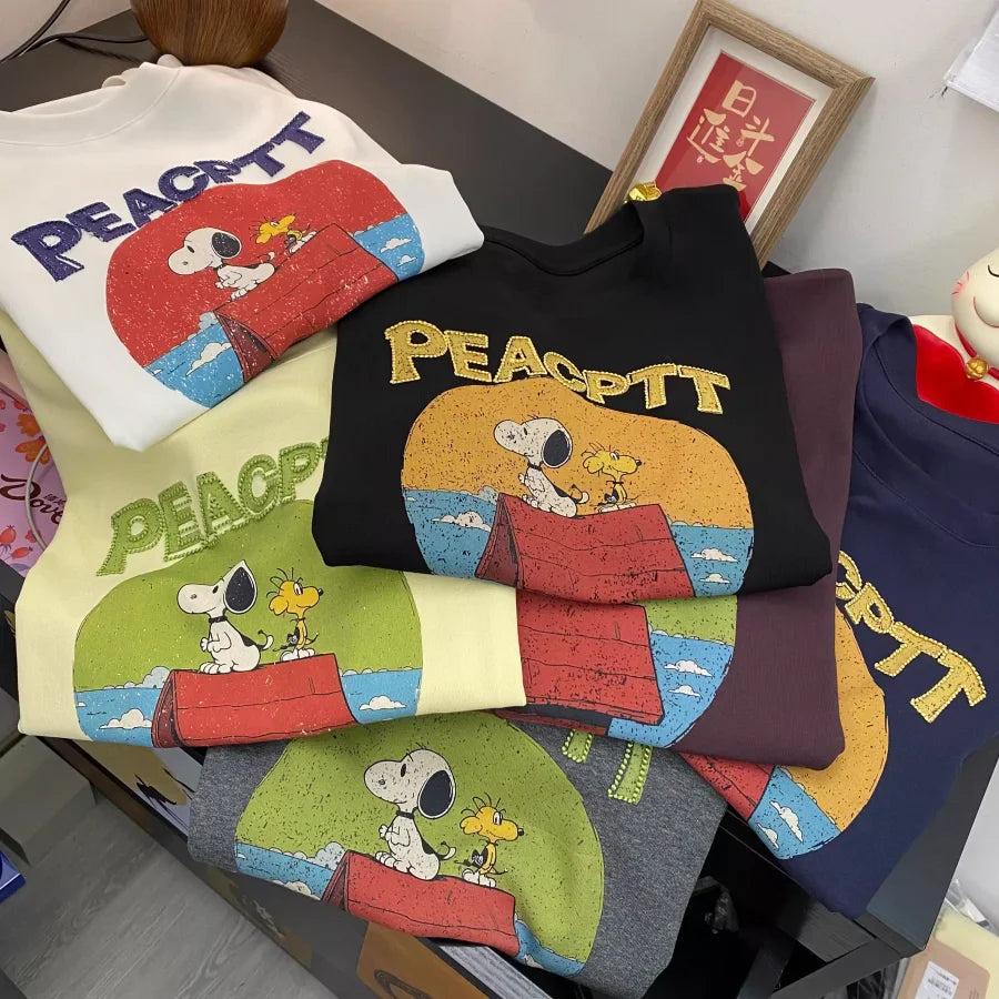 A148 - Snoopy Vintage Retro Comic Oversized Tee - Hand-Embroidered Lettering & Graphic T-Shirt