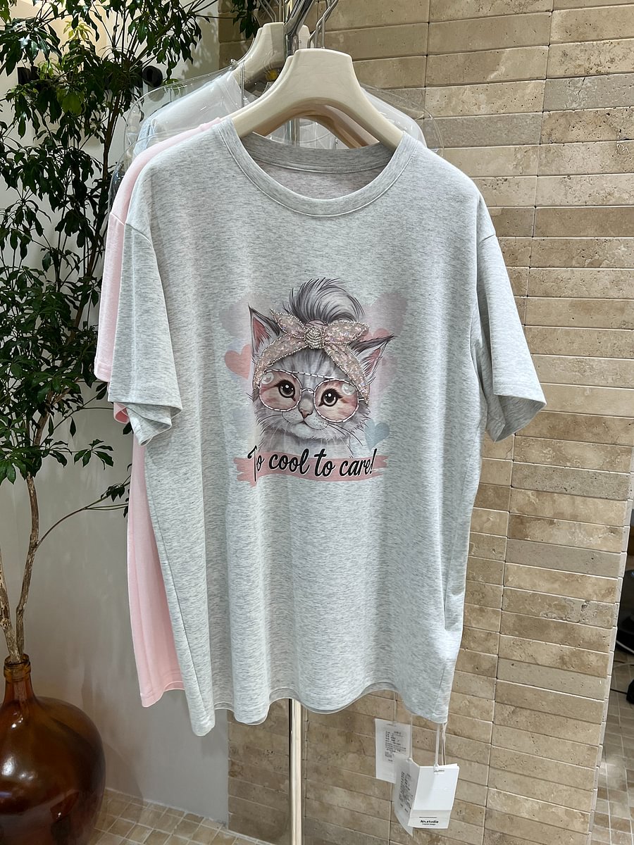 A183 - Cool Cat Graphic Tee - Hand-Embroidered Crystal Beaded Detail - 220g Premium Heavyweight Cotton