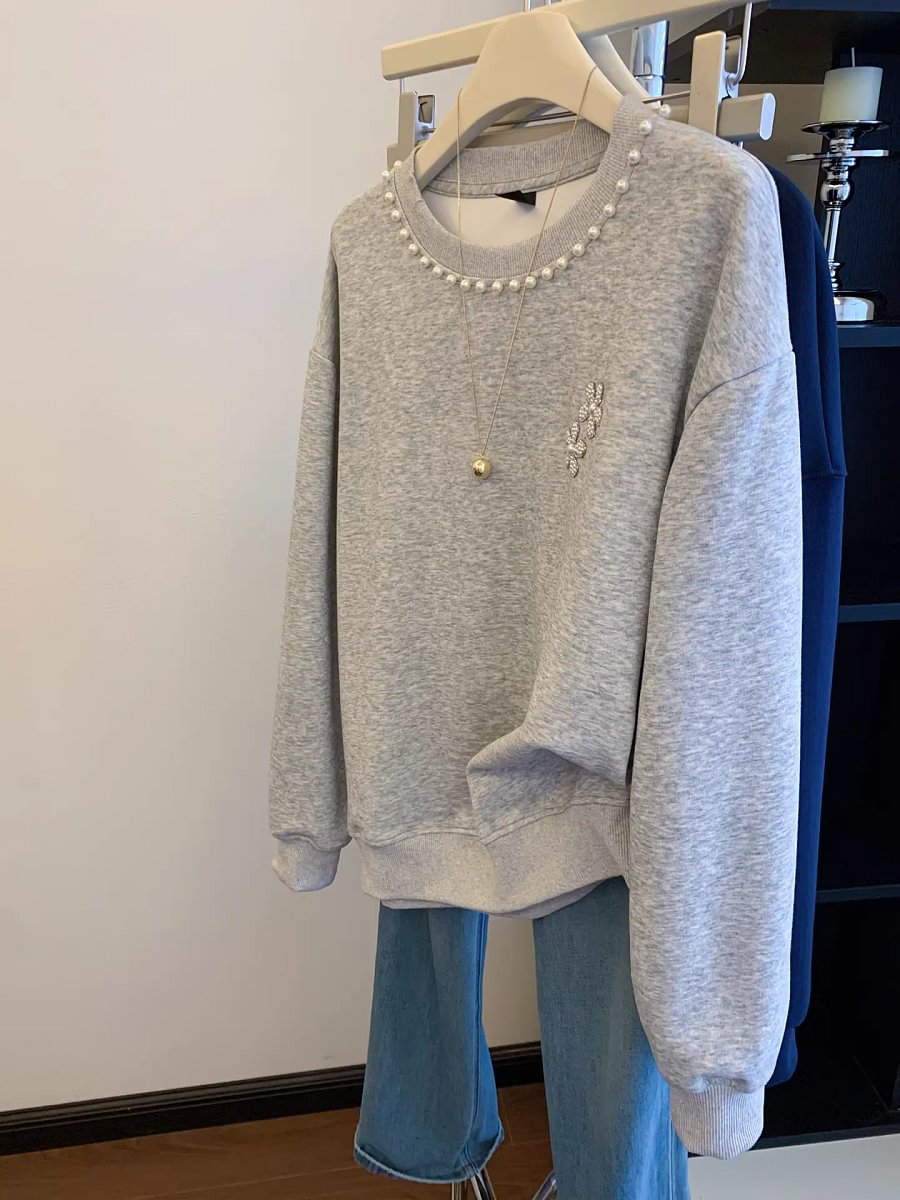 VINESU A42 Women’s Oversized Pearl Embellished Crewneck Sweatshirt | Floral Accent Casual Top