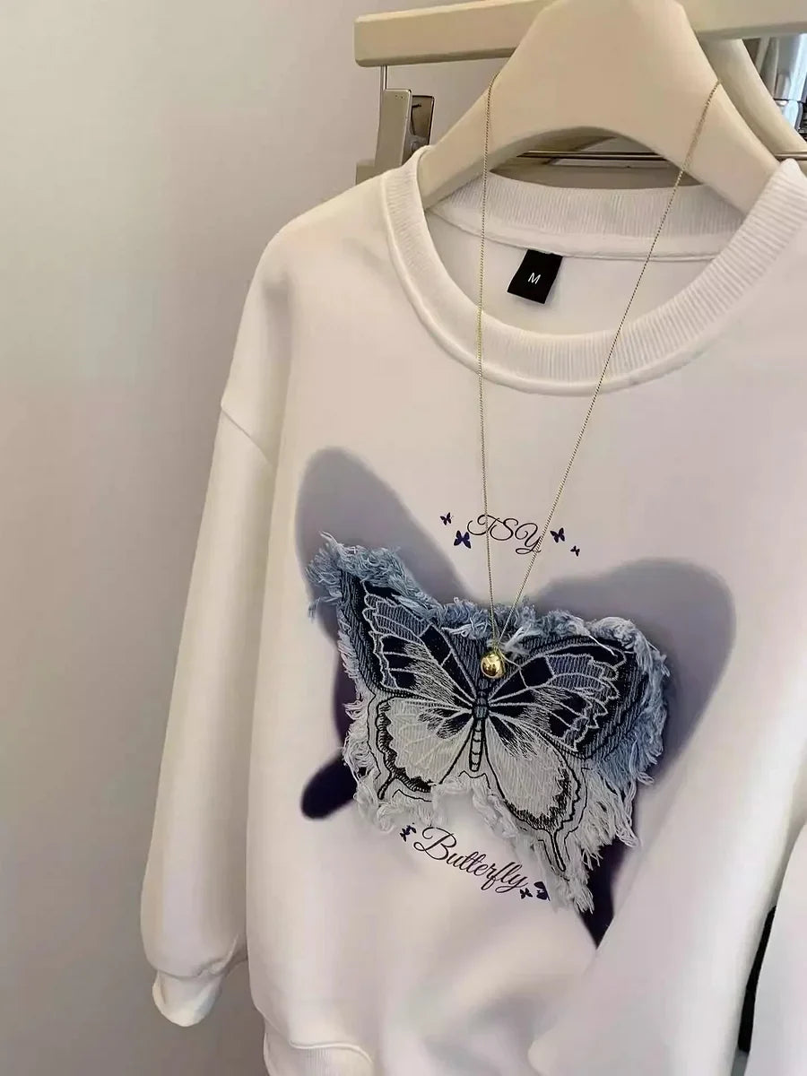 VINESU Casual Streetwear: White Sweatshirt  Denim Butterfly Patch