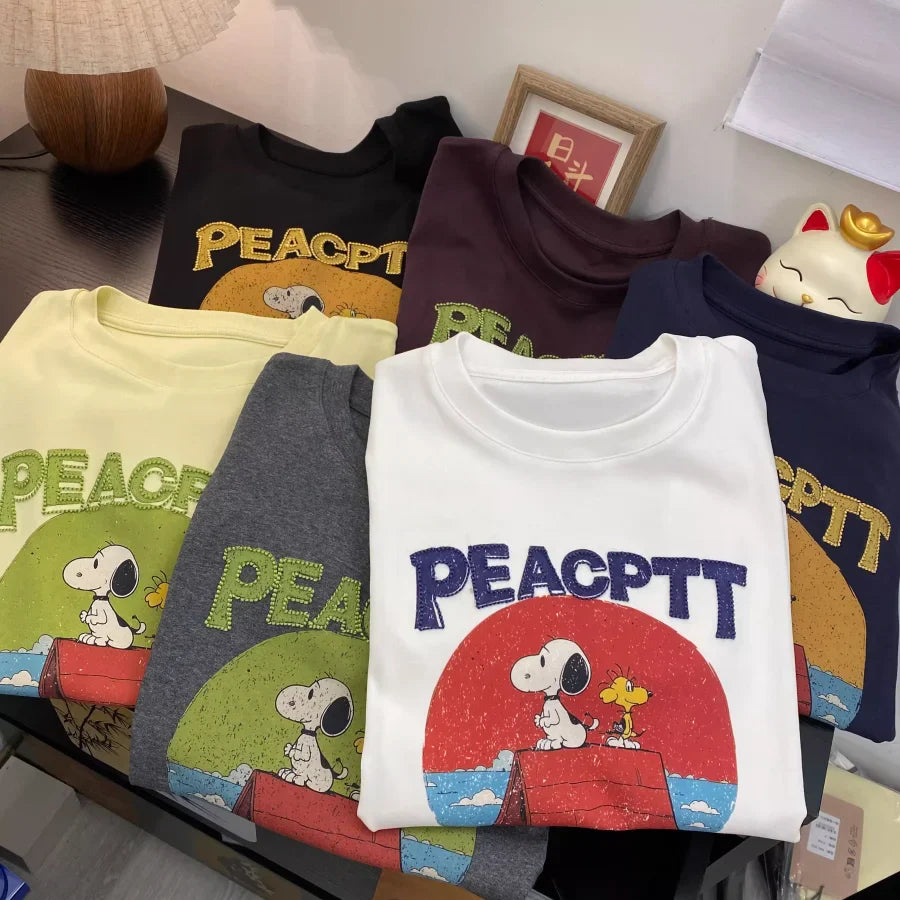 A148 - Snoopy Vintage Retro Comic Oversized Tee - Hand-Embroidered Lettering & Graphic T-Shirt