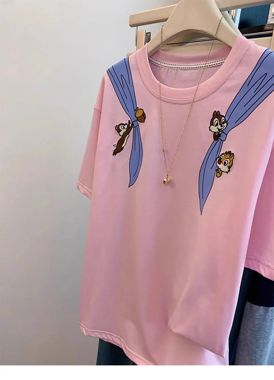 VINESU Playful Chipmunk "Cape" Print T-Shirt (Front & Back Design)