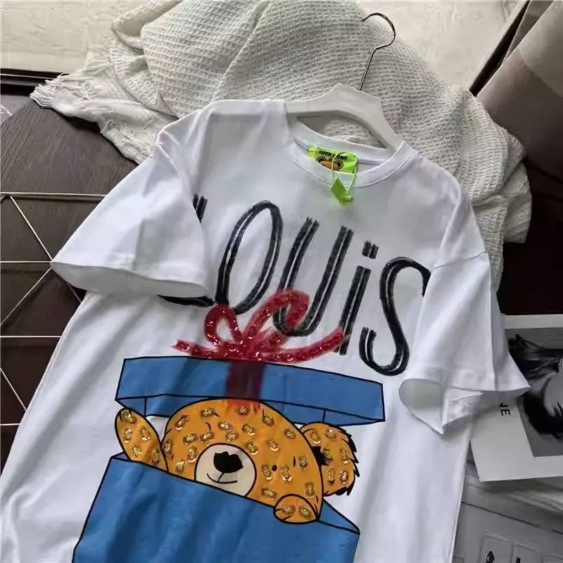 VINESU Gift Box Bear Rhinestone Letter Print White Tee | Street Style Top