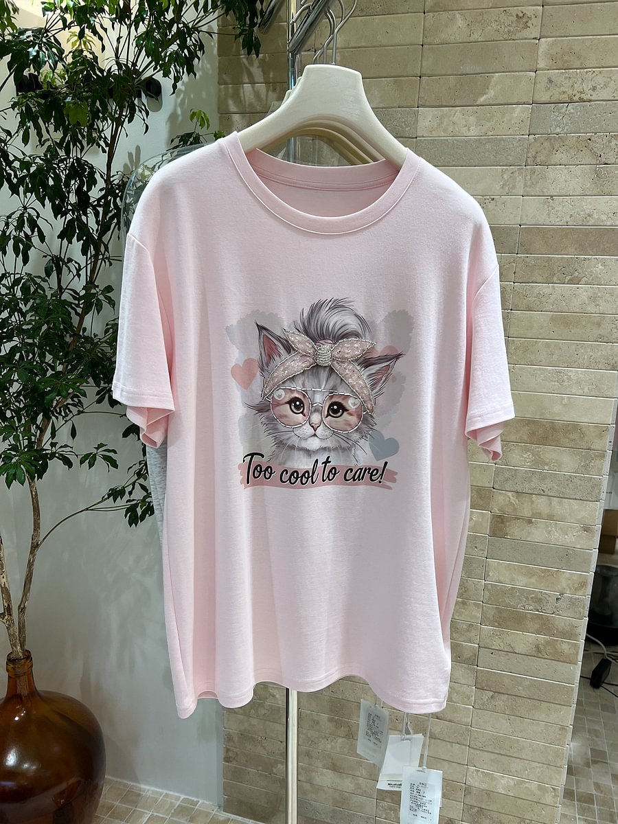A183 - Cool Cat Graphic Tee - Hand-Embroidered Crystal Beaded Detail - 220g Premium Heavyweight Cotton