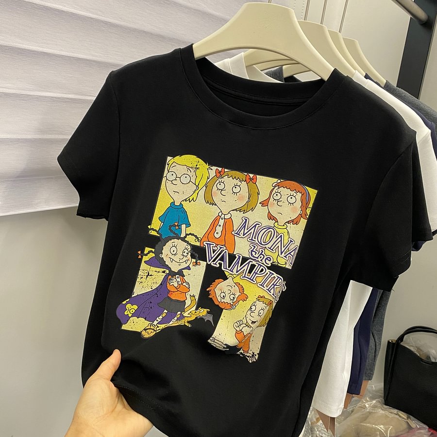 A188 - Vintage Mona the Vampire Graphic Tee - 220g Premium Heavyweight Cotton