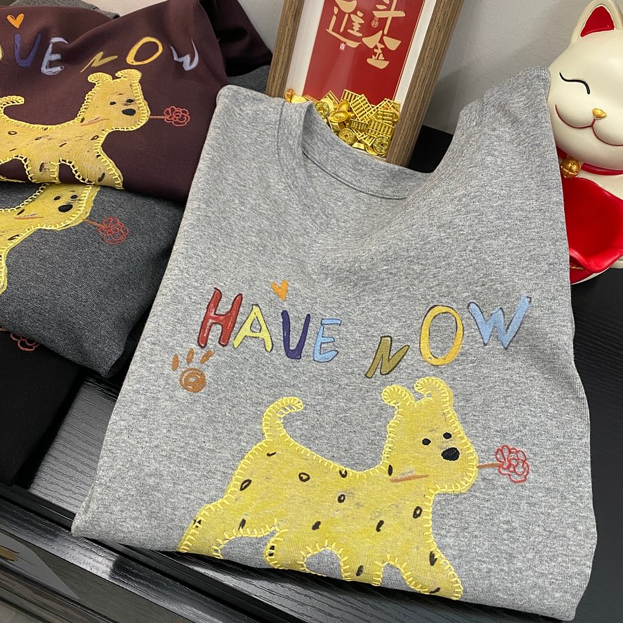 A186 - Doodle Puppy Graphic Tee - Hand-Embroidered Artistic Detail - 220g Premium Heavyweight Cotton