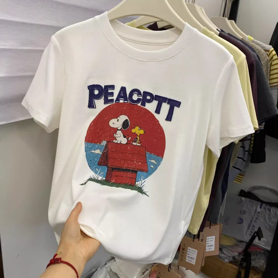 A148 - Snoopy Vintage Retro Comic Oversized Tee - Hand-Embroidered Lettering & Graphic T-Shirt