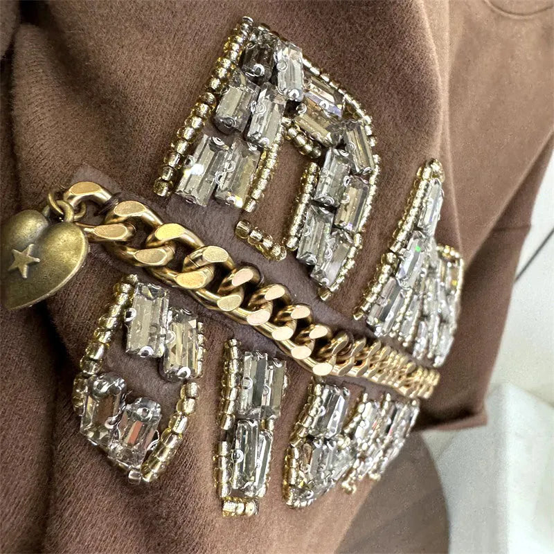 VINESU A27 - Artisanal Rhinestone Letter T-Shirt with Metal Chain Detail