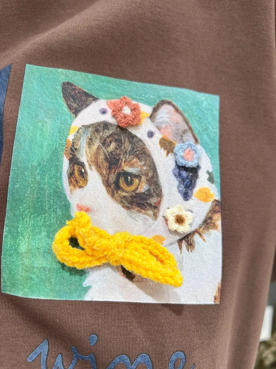 VINESU Style On Point🐈 Cat Illustration Tee—3D Accents Tell Stories