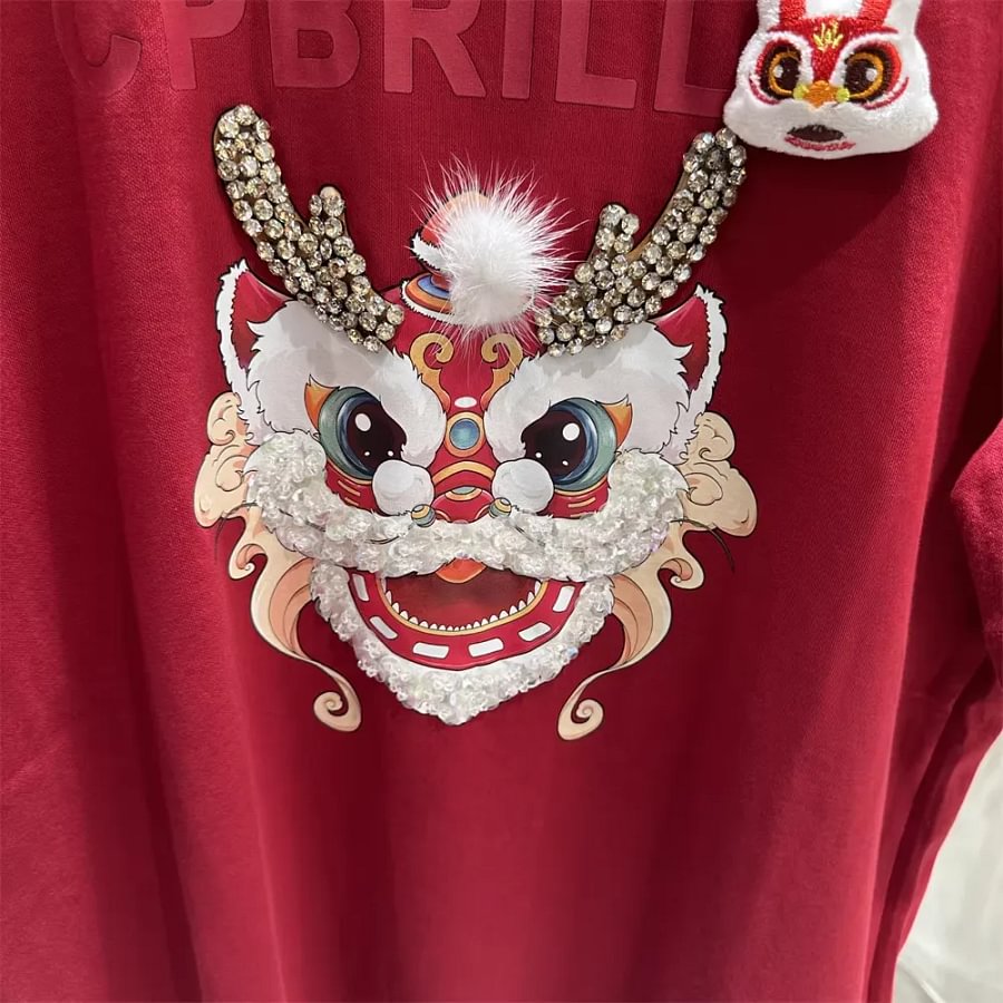 Vinesu A55 - 3D Rhinestone Lion Dance Oversized Tee