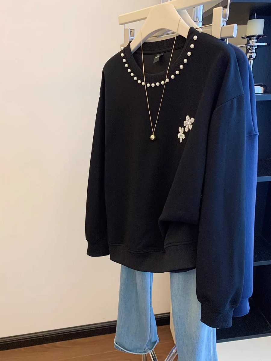 VINESU A42 Women’s Oversized Pearl Embellished Crewneck Sweatshirt | Floral Accent Casual Top