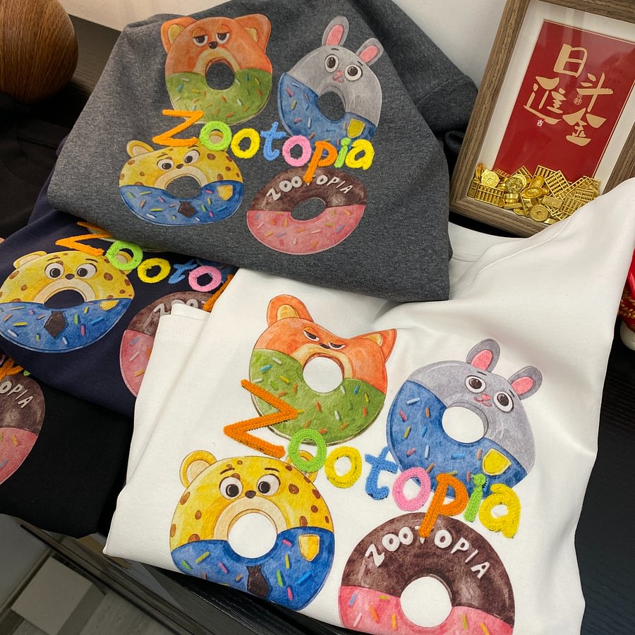 A179 - Zootopia Nick & Judy Graphic Tee - Hand-Embroidered Lettering - 220g Premium Heavyweight Cotton