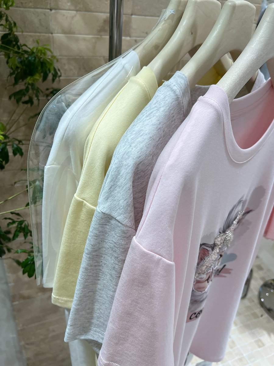 A183 - Cool Cat Graphic Tee - Hand-Embroidered Crystal Beaded Detail - 220g Premium Heavyweight Cotton
